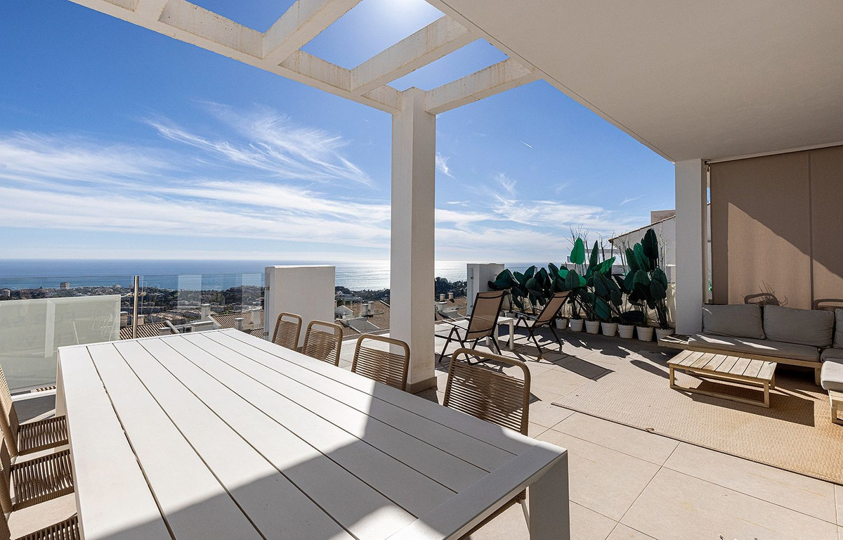 3 Bed Apartment for sale in Benalmadena Costa Del Sol, Málaga, Spain