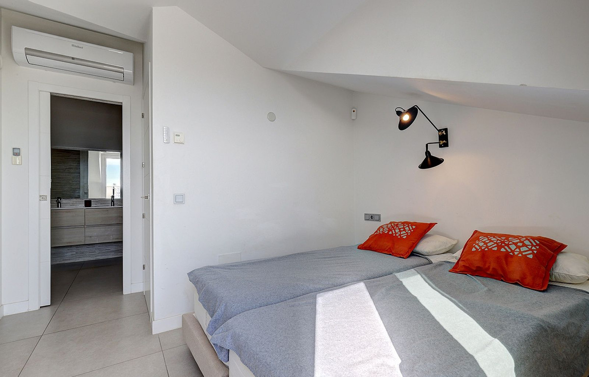 3 Bed Apartment for sale in Benalmadena Costa Del Sol, Málaga, Spain