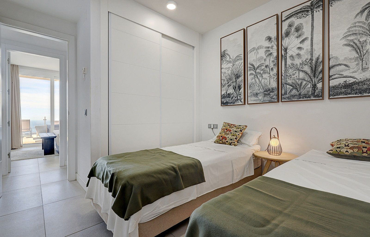 3 Bed Apartment for sale in Benalmadena Costa Del Sol, Málaga, Spain