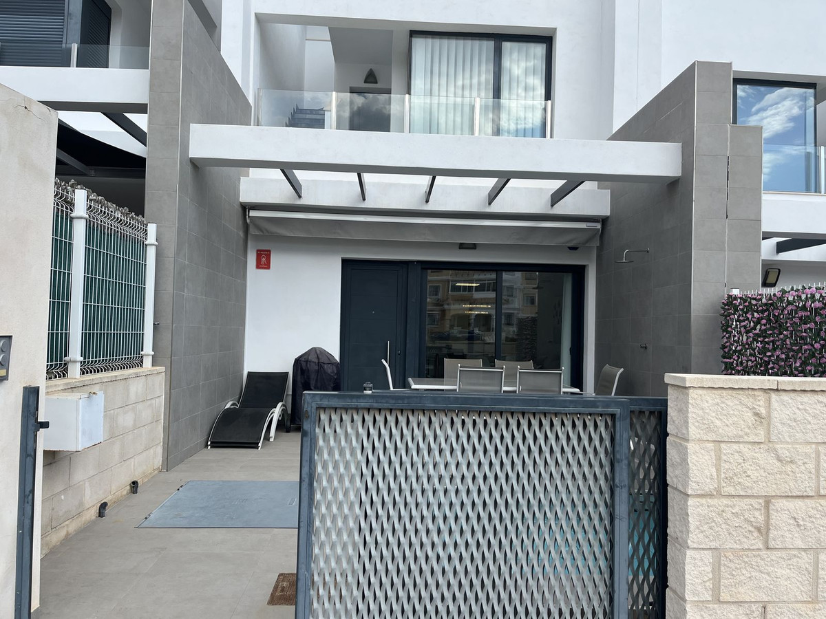 Se vende Adosada de 3 dormitorios en Costa Blanca, Alicante, España