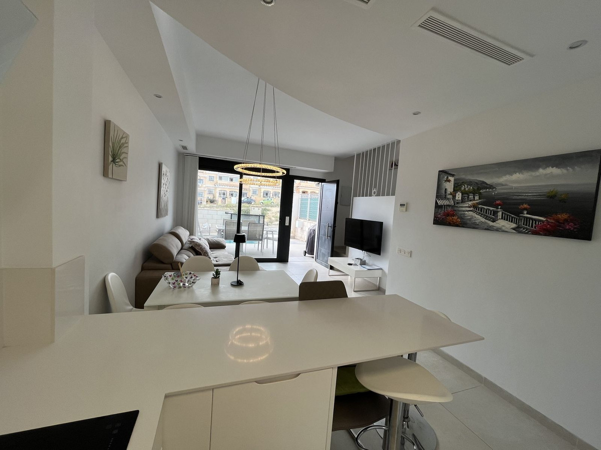 Se vende Adosada de 3 dormitorios en Costa Blanca, Alicante, España