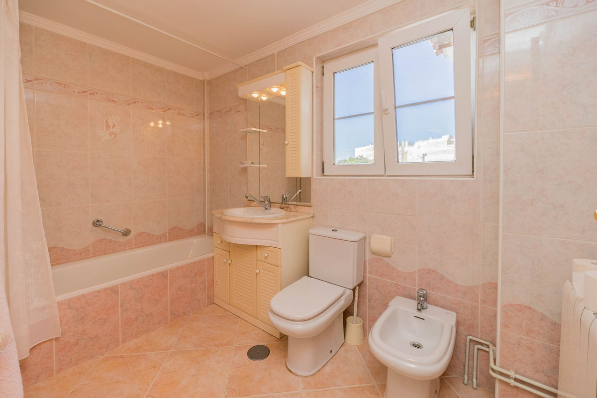 3 Bed Townhouse for sale in Fuengirola Costa Del Sol, Málaga, Spain