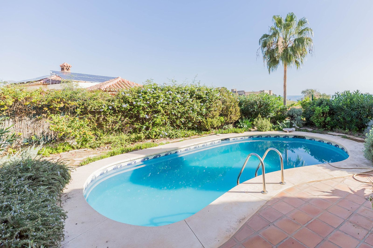 3 Bed Townhouse for sale in Fuengirola Costa Del Sol, Málaga, Spain