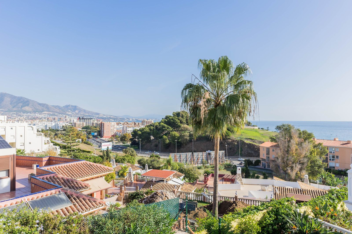 3 Bed Townhouse for sale in Fuengirola Costa Del Sol, Málaga, Spain