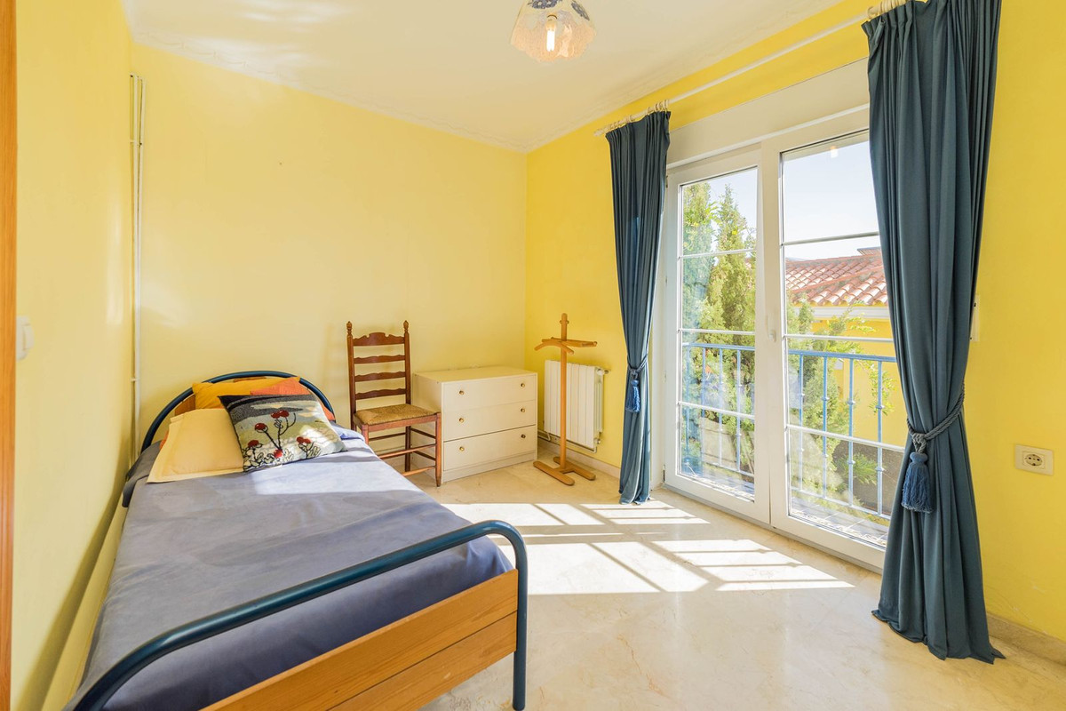 3 Bed Townhouse for sale in Fuengirola Costa Del Sol, Málaga, Spain