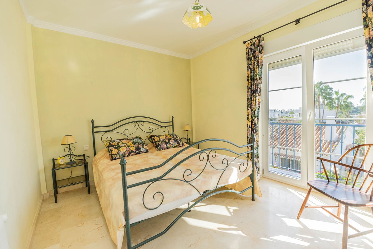 3 Bed Townhouse for sale in Fuengirola Costa Del Sol, Málaga, Spain