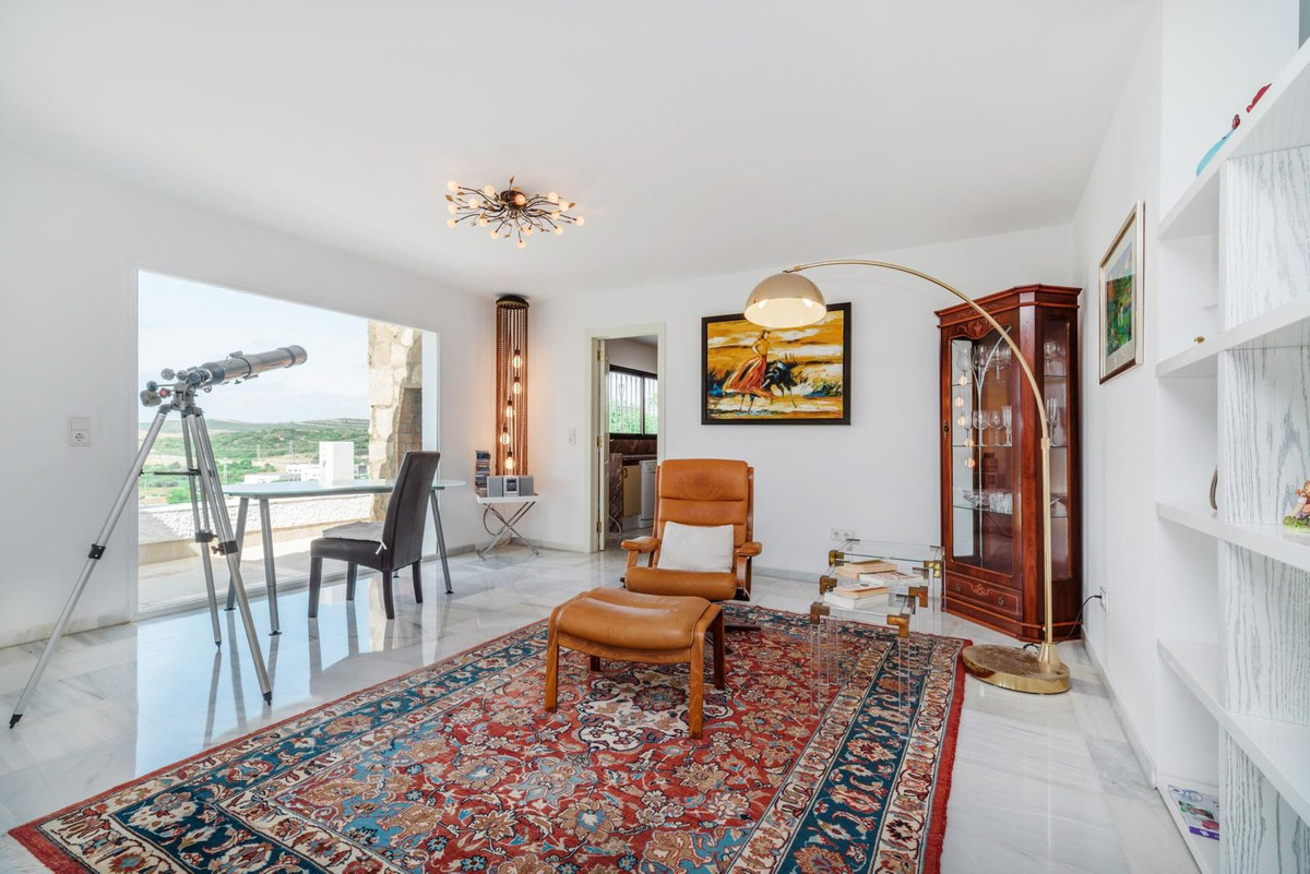 5 Bed Townhouse for sale in Estepona Costa Del Sol, Málaga, Spain