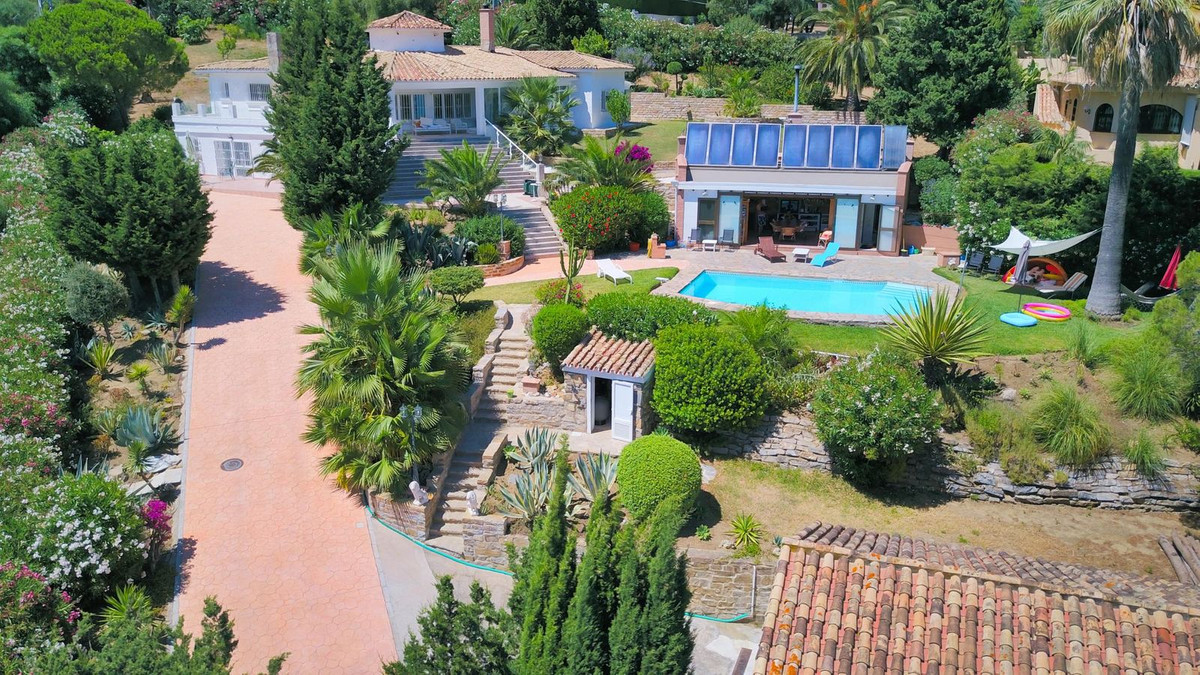 5 Bed Townhouse for sale in Estepona Costa Del Sol, Málaga, Spain