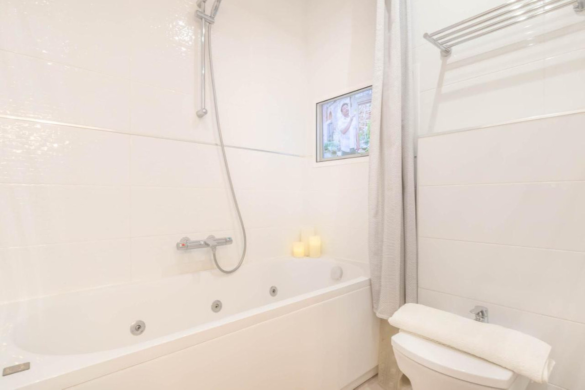 3 Bed Townhouse for sale in Marbella Costa Del Sol, Málaga, Spain