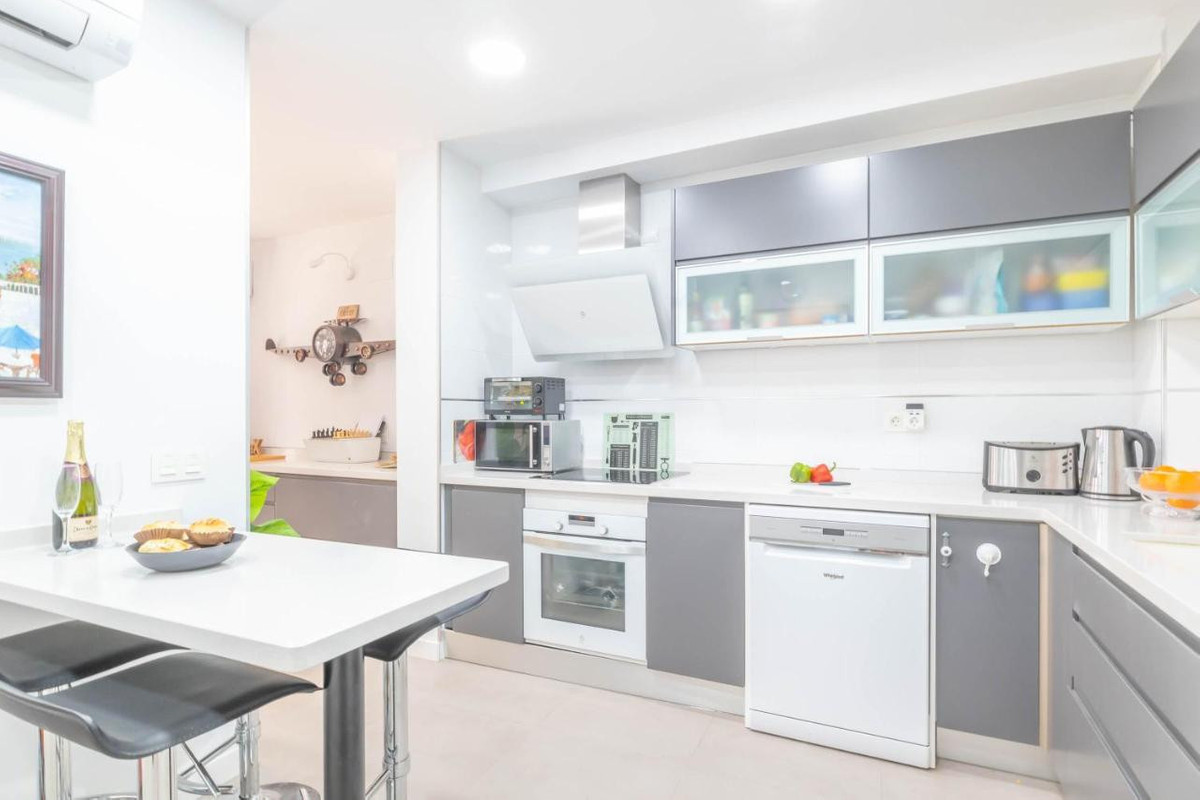3 Bed Townhouse for sale in Marbella Costa Del Sol, Málaga, Spain
