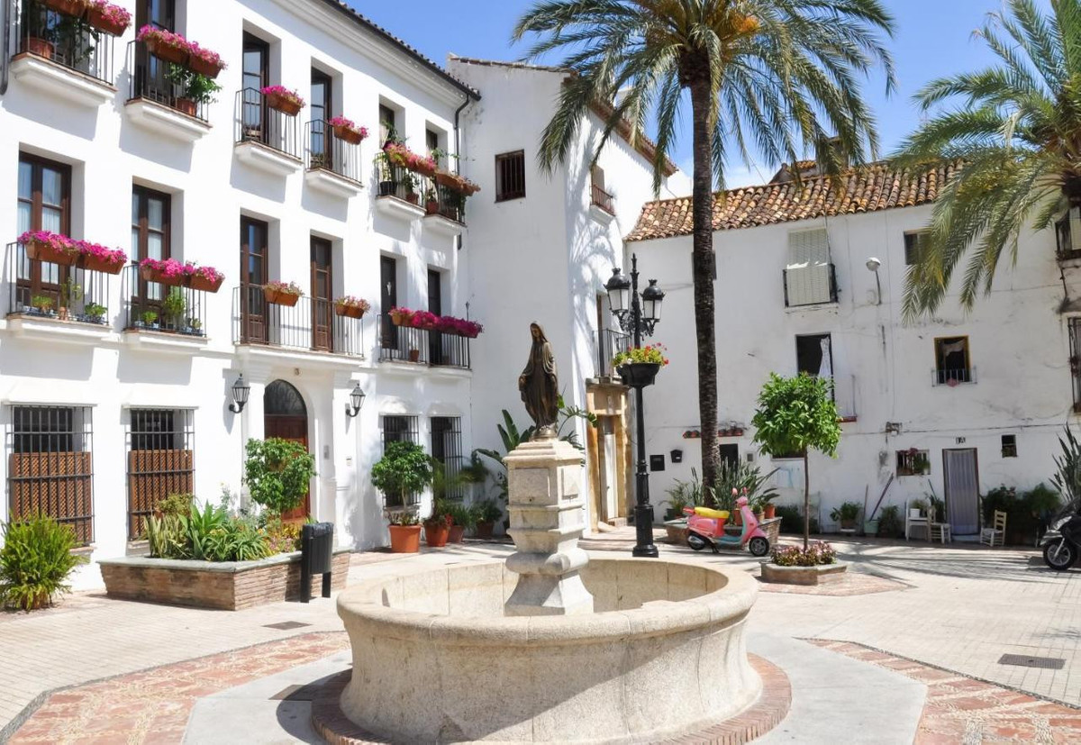 3 Bed Townhouse for sale in Marbella Costa Del Sol, Málaga, Spain