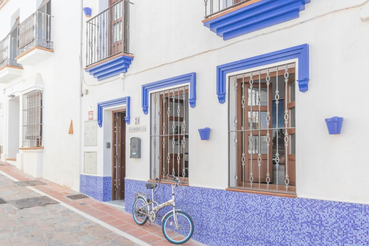 3 Bed Townhouse for sale in Marbella Costa Del Sol, Málaga, Spain