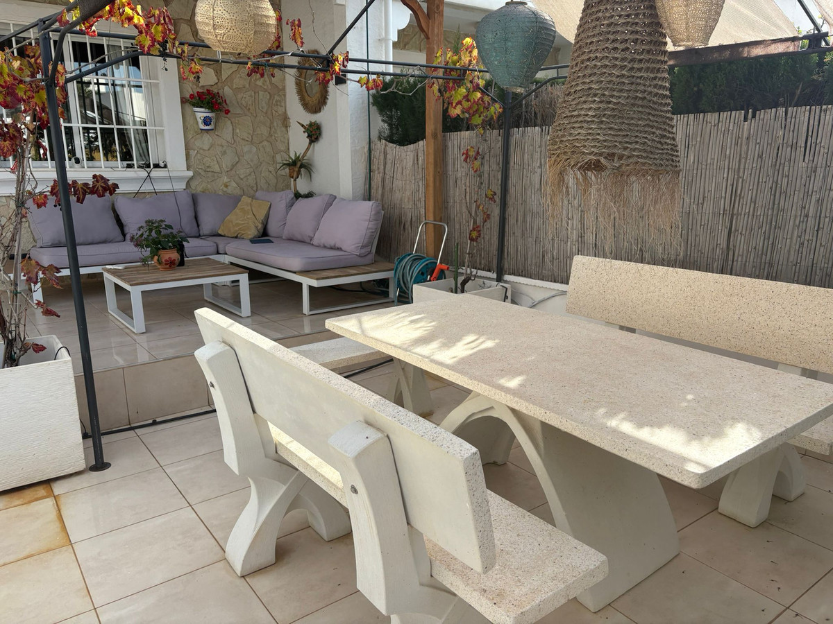 3 Bed Townhouse for sale in Algorfa Costa Blanca, Alicante, Spain