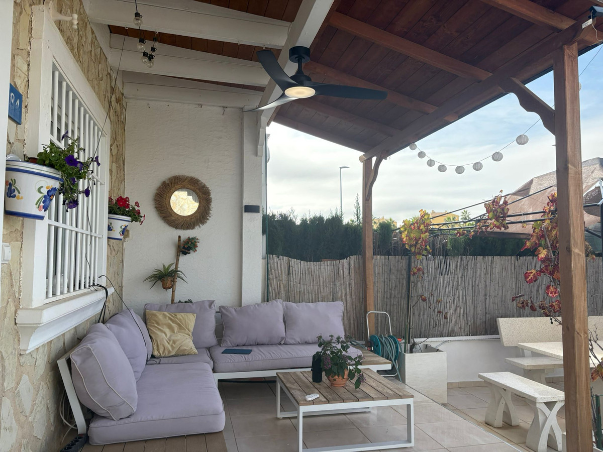 3 Bed Townhouse for sale in Algorfa Costa Blanca, Alicante, Spain