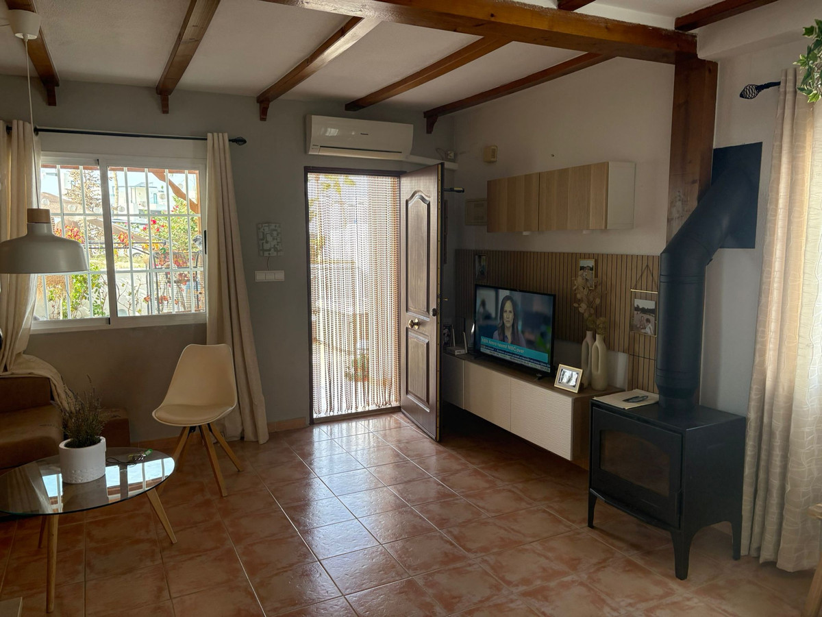 3 Bed Townhouse for sale in Algorfa Costa Blanca, Alicante, Spain