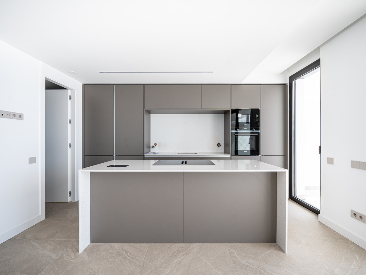 2 Bed Apartment for sale in Marbella Costa Del Sol, Málaga, Spain