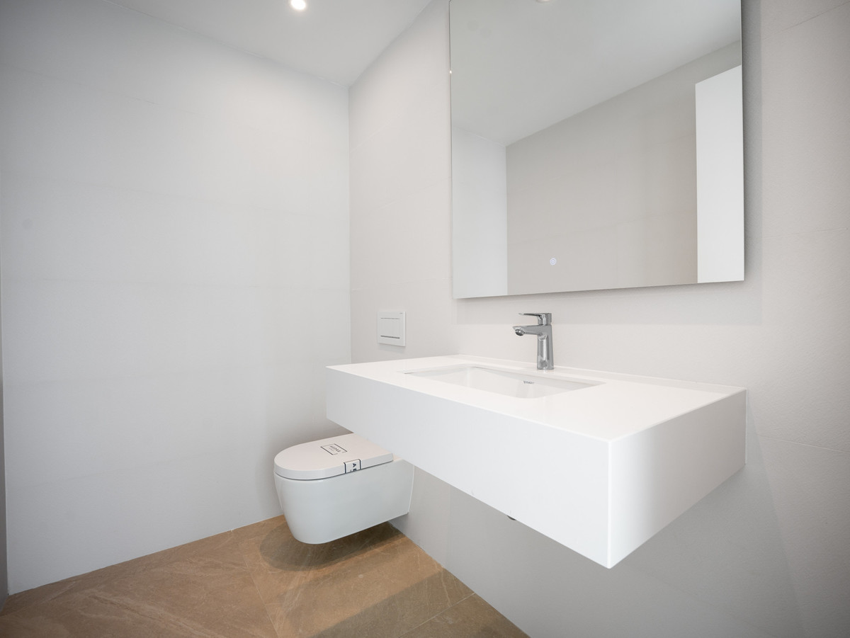2 Bed Apartment for sale in Marbella Costa Del Sol, Málaga, Spain