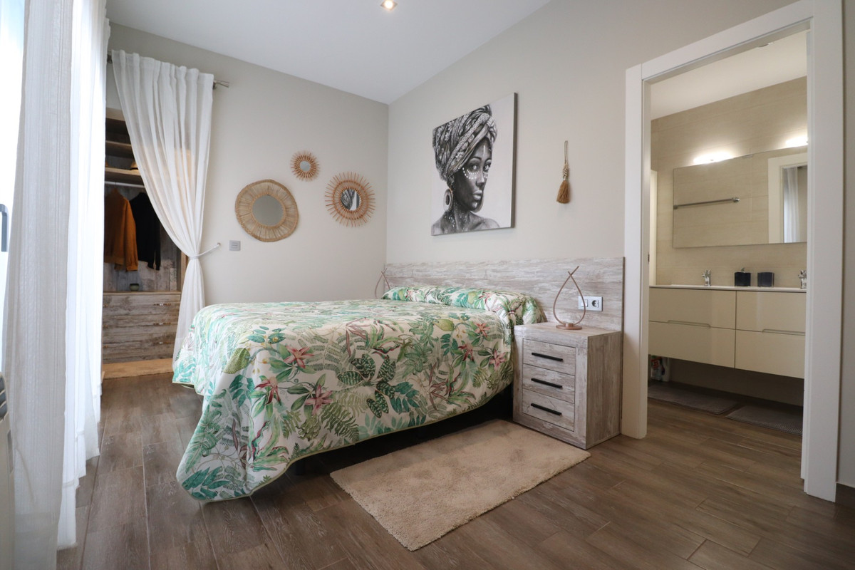 3 Bed Townhouse for sale in Daya Vieja Costa Blanca, Alicante, Spain