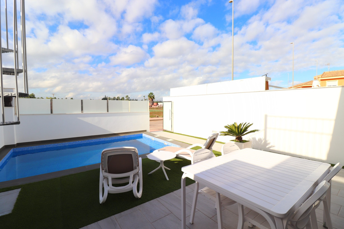 3 Bed Townhouse for sale in Daya Vieja Costa Blanca, Alicante, Spain