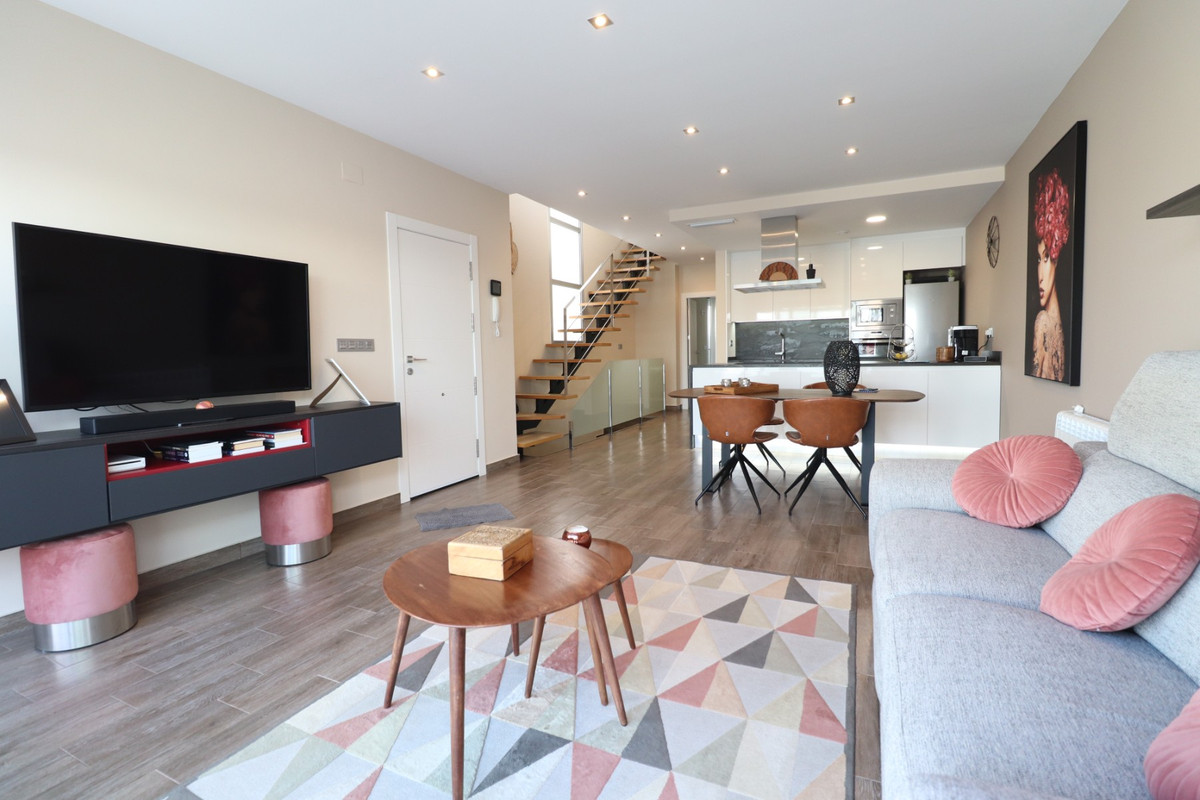 3 Bed Townhouse for sale in Daya Vieja Costa Blanca, Alicante, Spain