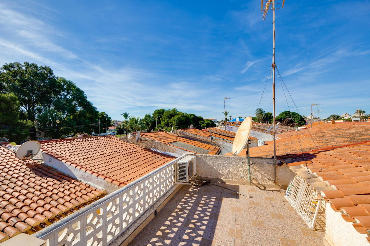 Se vende Adosada de 2 dormitorios en Costa Blanca, Alicante, España