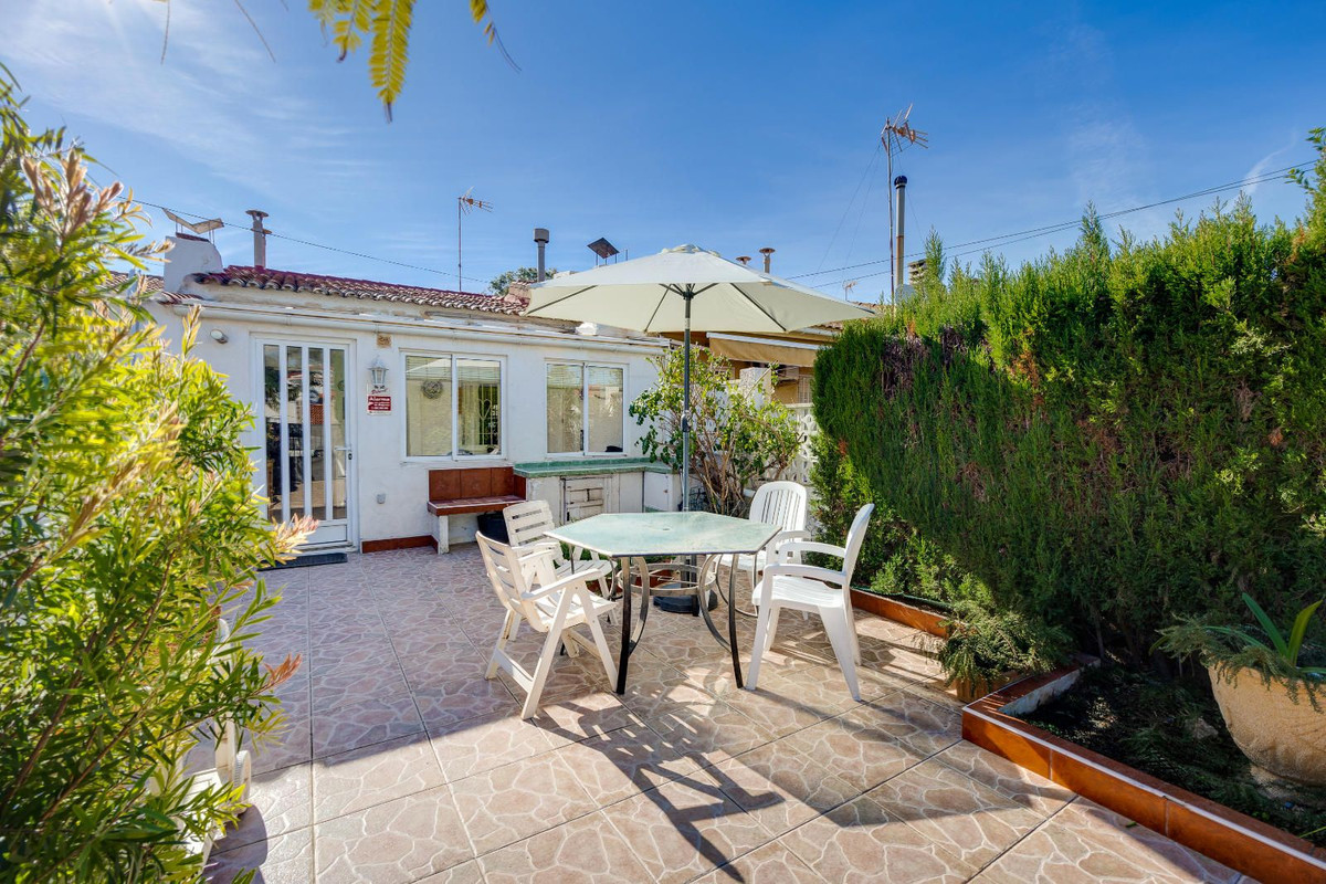 Se vende Adosada de 2 dormitorios en Costa Blanca, Alicante, España
