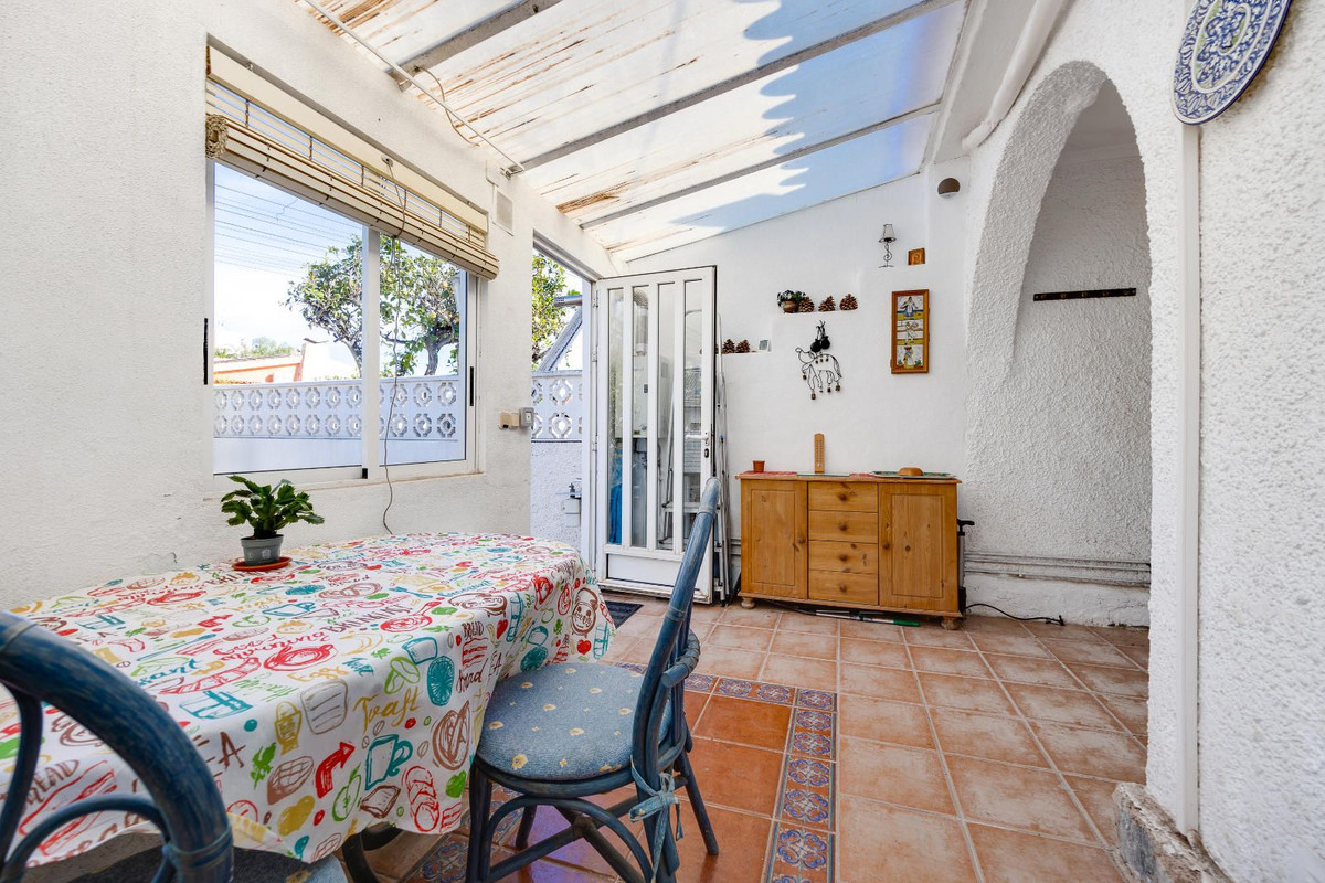 Se vende Adosada de 2 dormitorios en Costa Blanca, Alicante, España