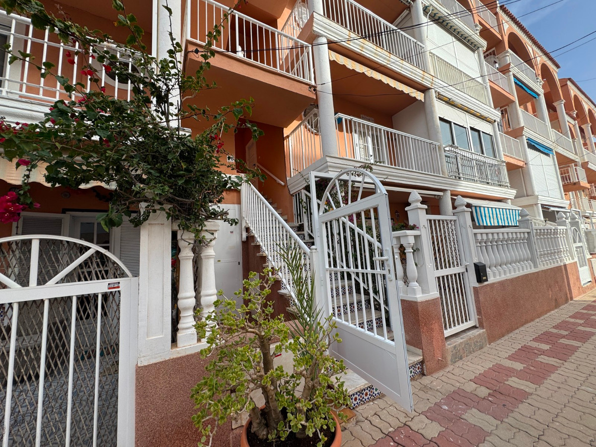 Se vende Ático de 2 dormitorios en Costa Blanca, Alicante, España