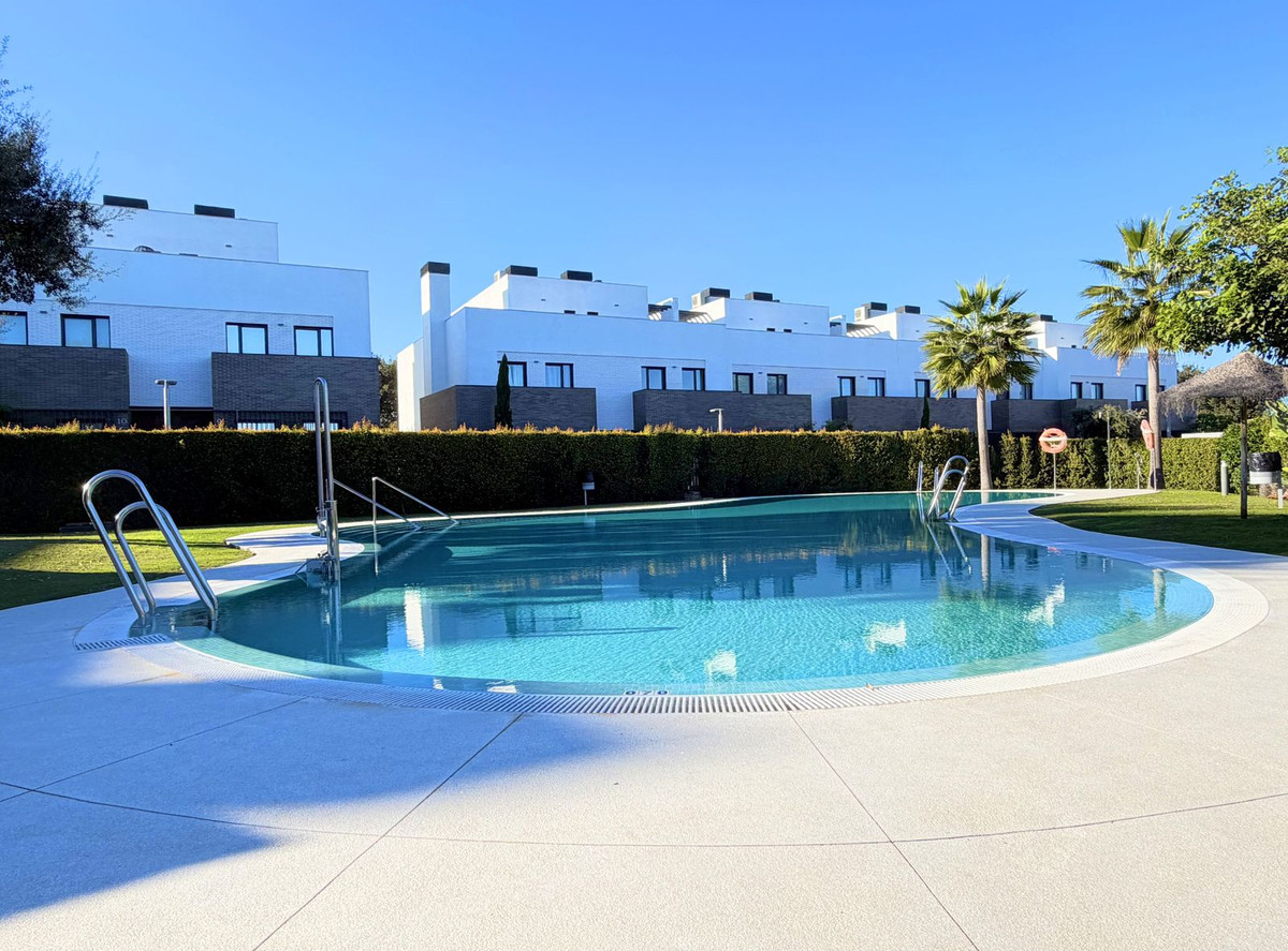 Se vende Adosada de 3 dormitorios en Costa Del Sol, Cadiz, España