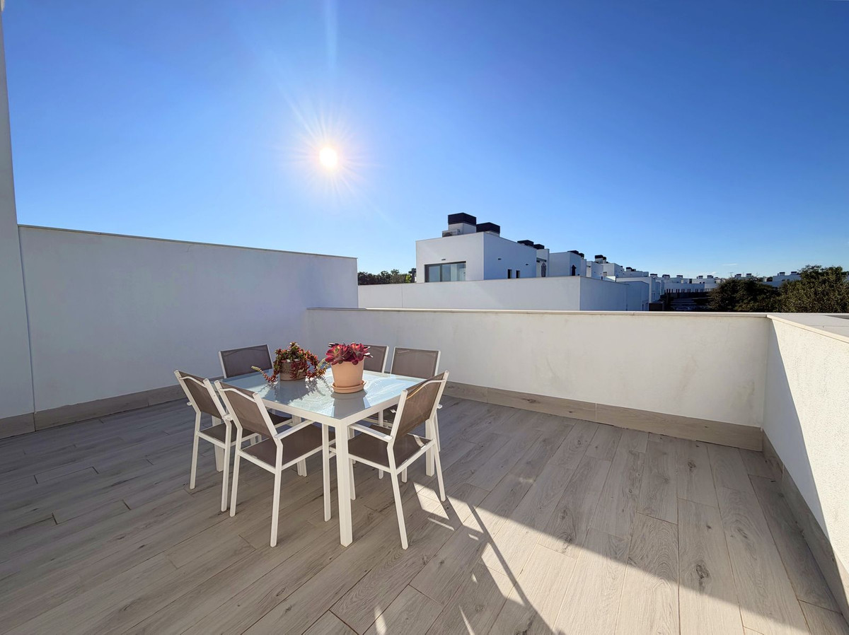 Se vende Adosada de 3 dormitorios en Costa Del Sol, Cadiz, España