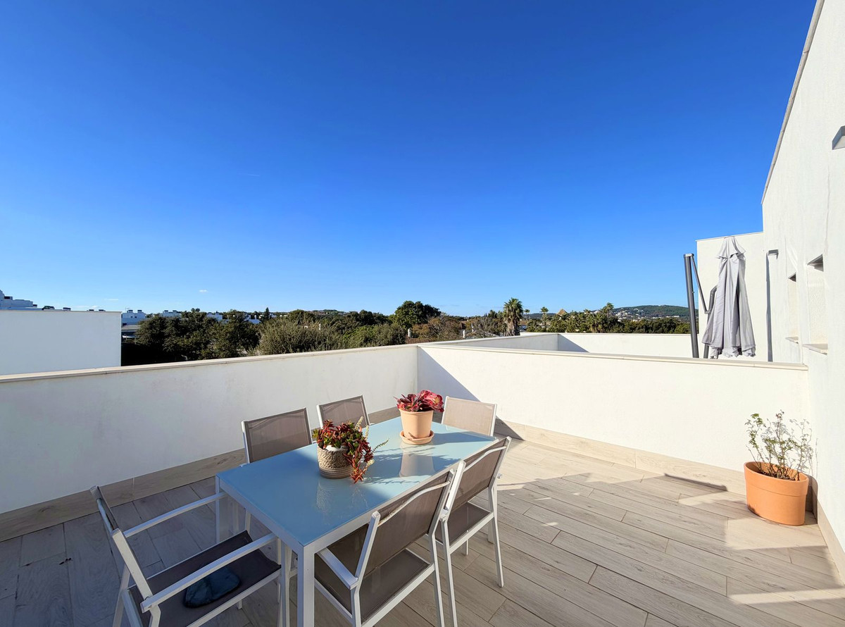 Se vende Adosada de 3 dormitorios en Costa Del Sol, Cadiz, España