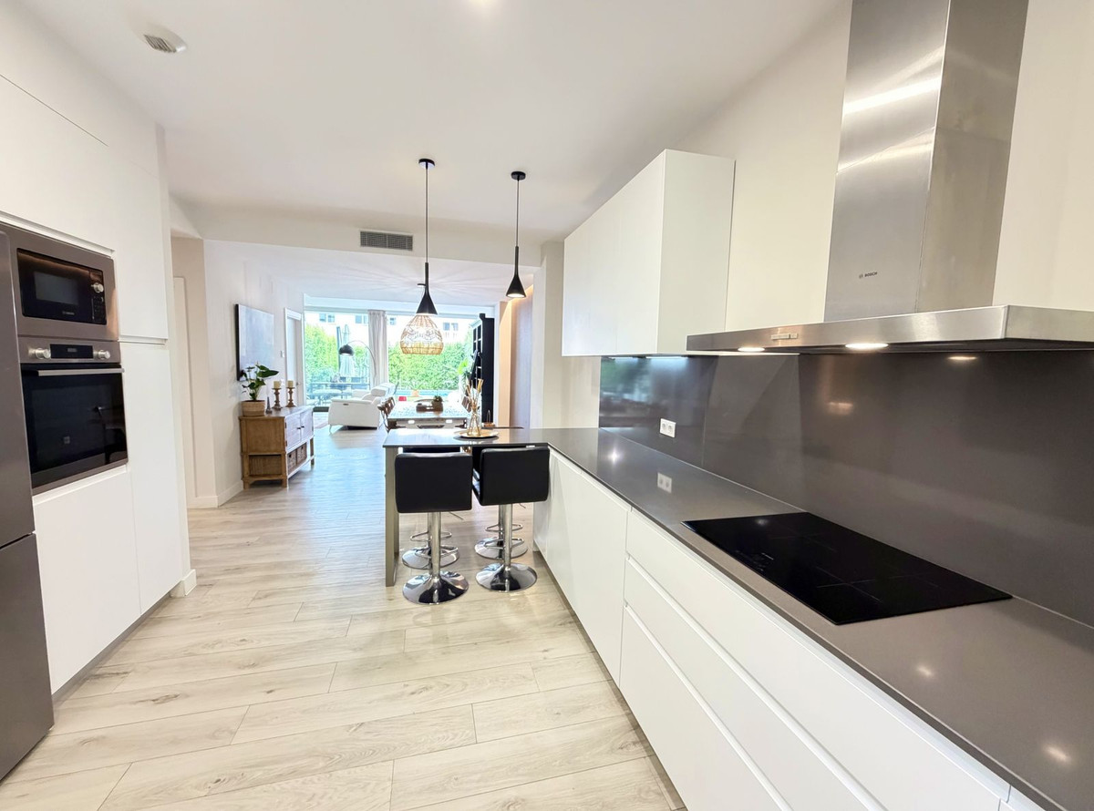 Se vende Adosada de 3 dormitorios en Costa Del Sol, Cadiz, España