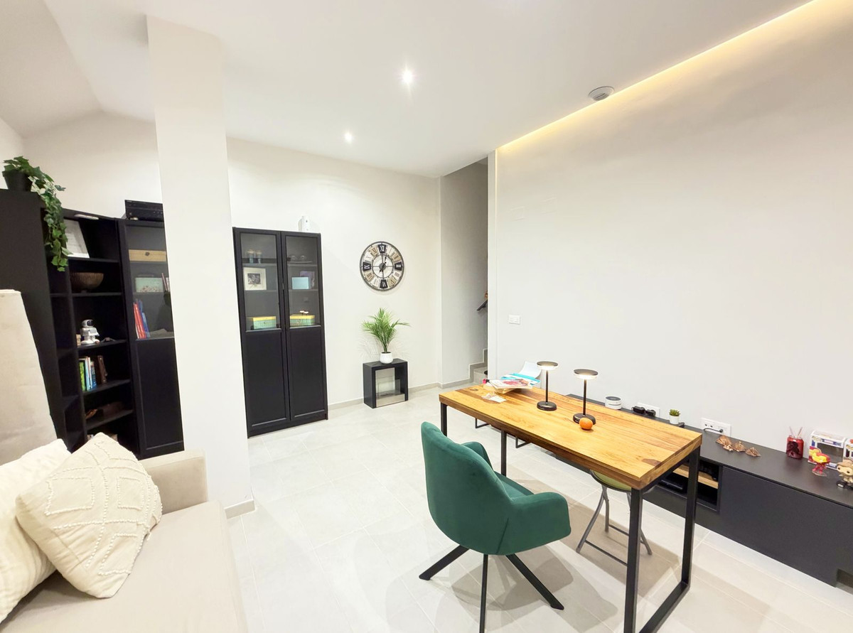 Se vende Adosada de 3 dormitorios en Costa Del Sol, Cadiz, España