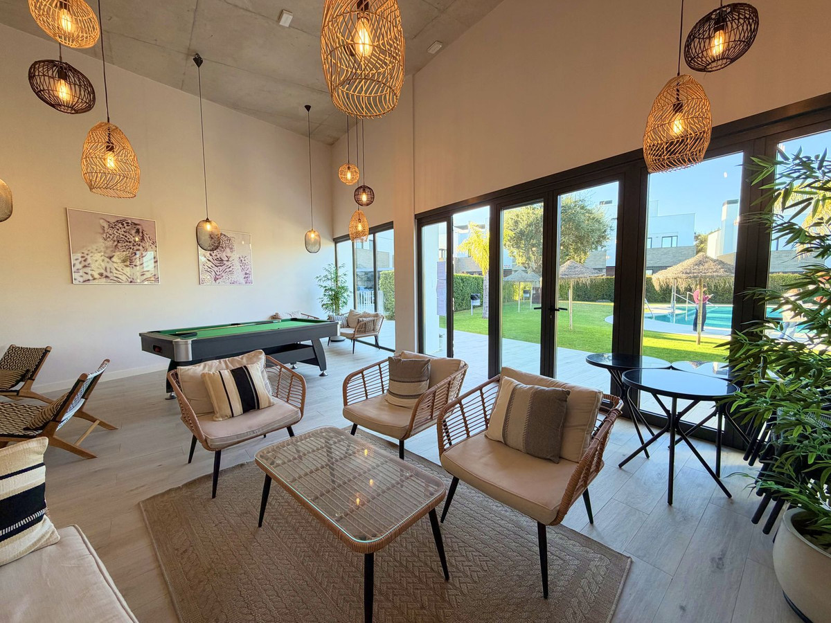 Se vende Adosada de 3 dormitorios en Costa Del Sol, Cadiz, España