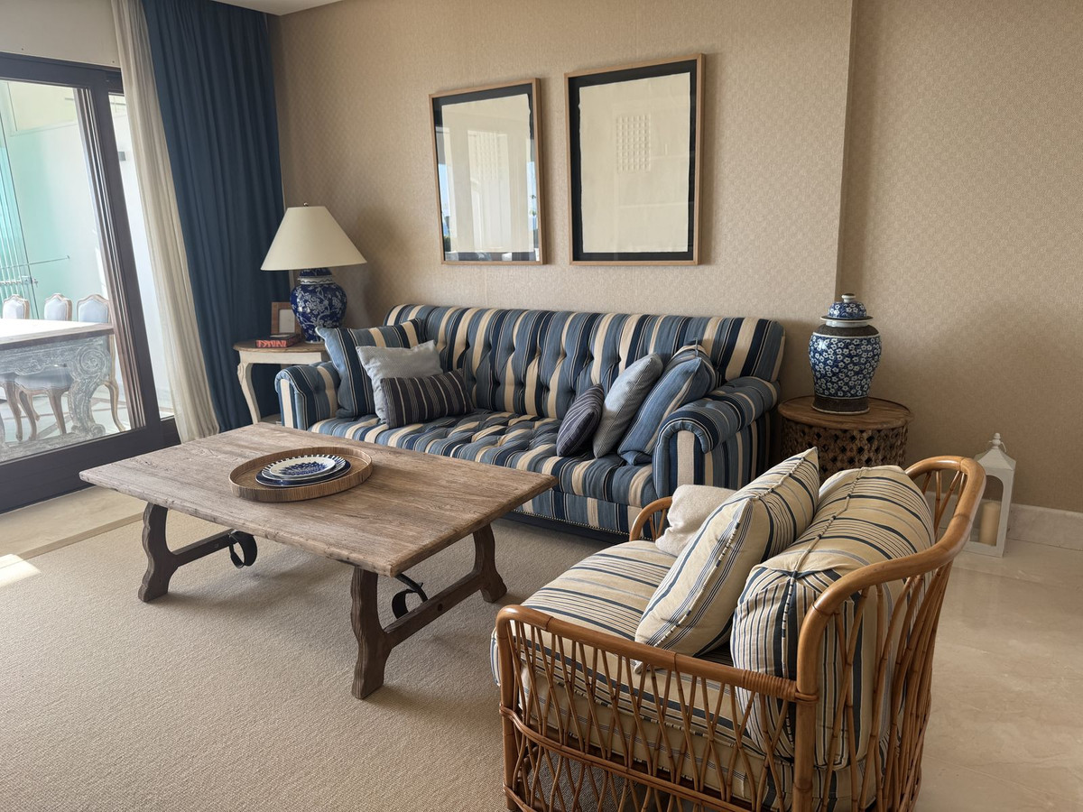 3 Bed Apartment for sale in Estepona Costa Del Sol, Málaga, Spain
