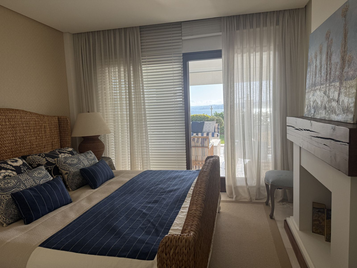 3 Bed Apartment for sale in Estepona Costa Del Sol, Málaga, Spain