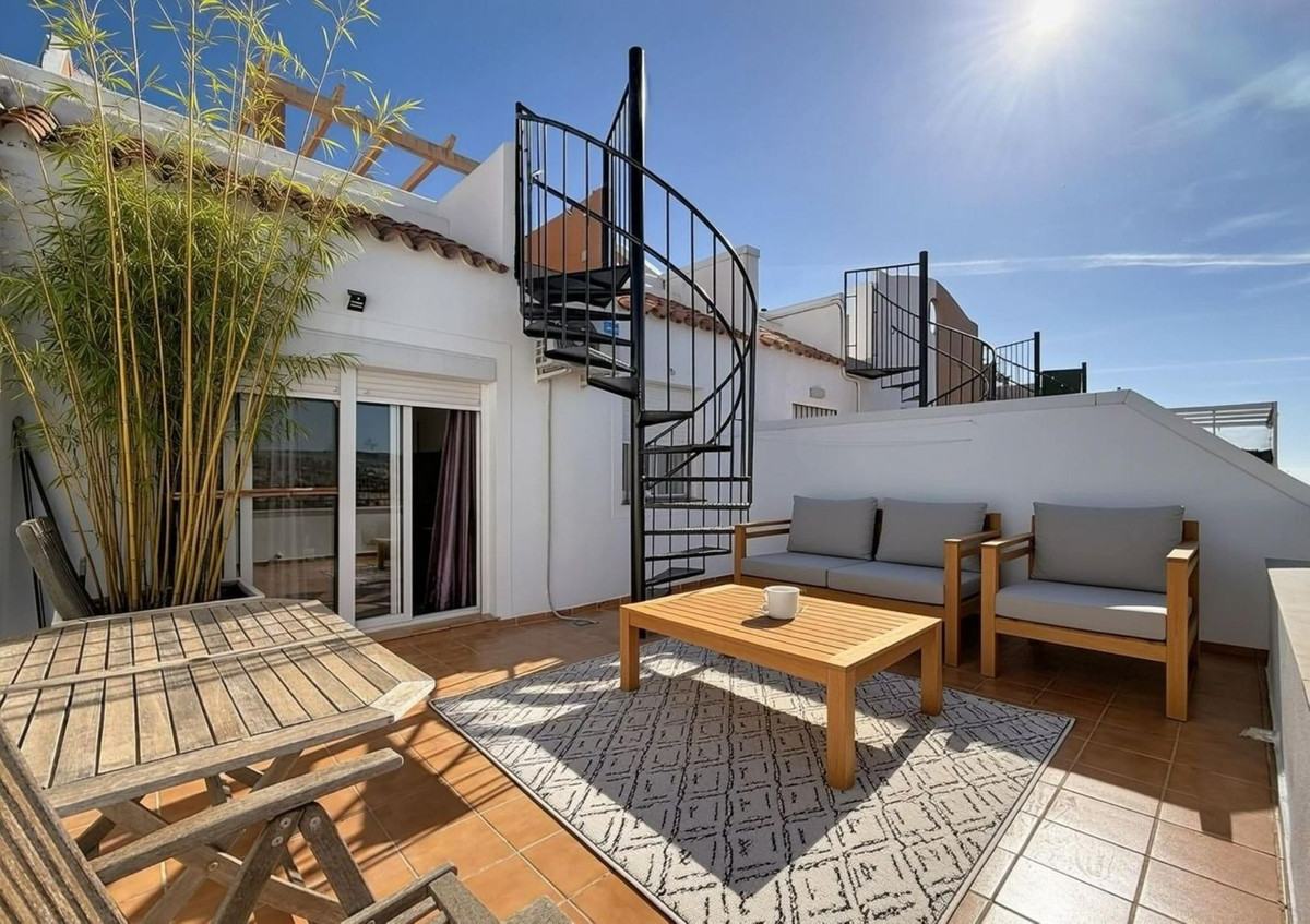 Se vende Ático de 2 dormitorios en Costa Del Sol, Málaga, España