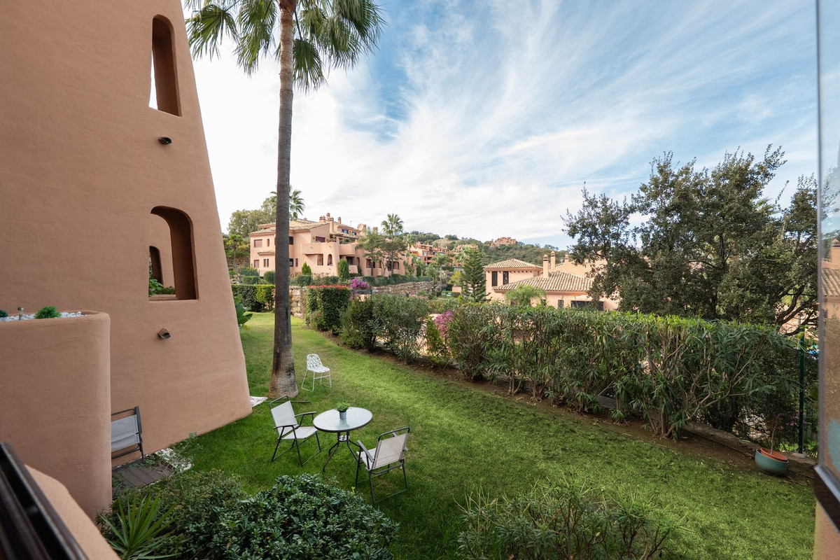 Se vende Apartamento Planta Baja de 2 dormitorios en Costa Del Sol, Málaga, España