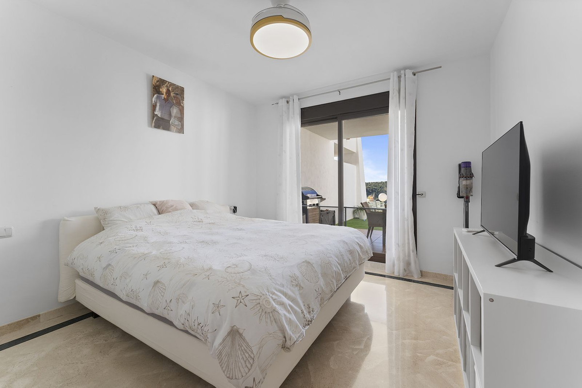 2 Bed Apartment for sale in Casares Costa Del Sol, Málaga, Spain