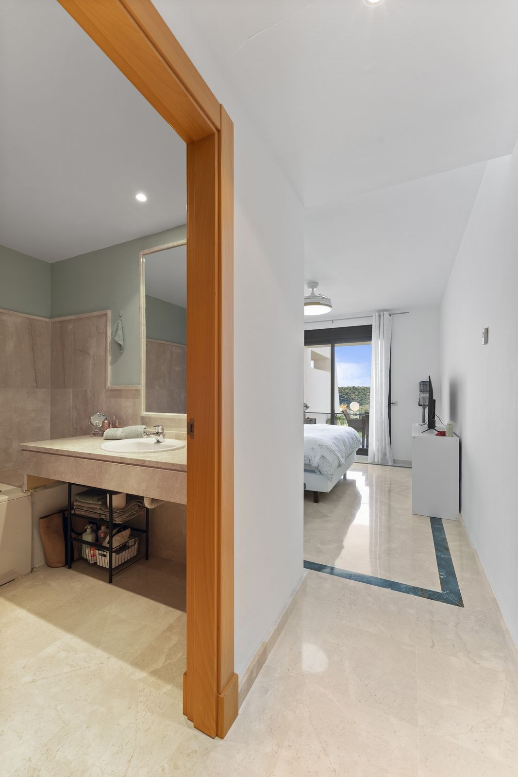 2 Bed Apartment for sale in Casares Costa Del Sol, Málaga, Spain