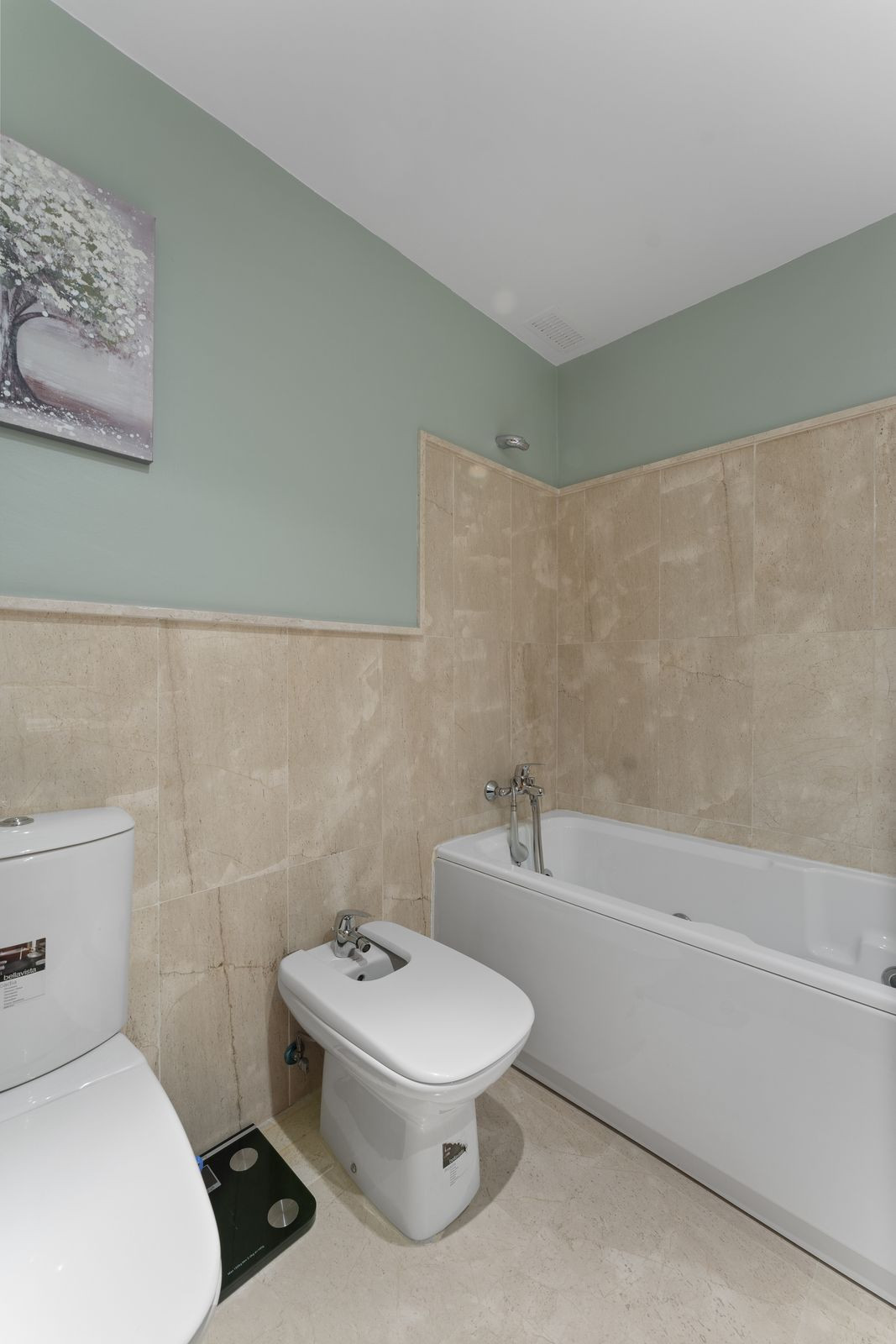 2 Bed Apartment for sale in Casares Costa Del Sol, Málaga, Spain