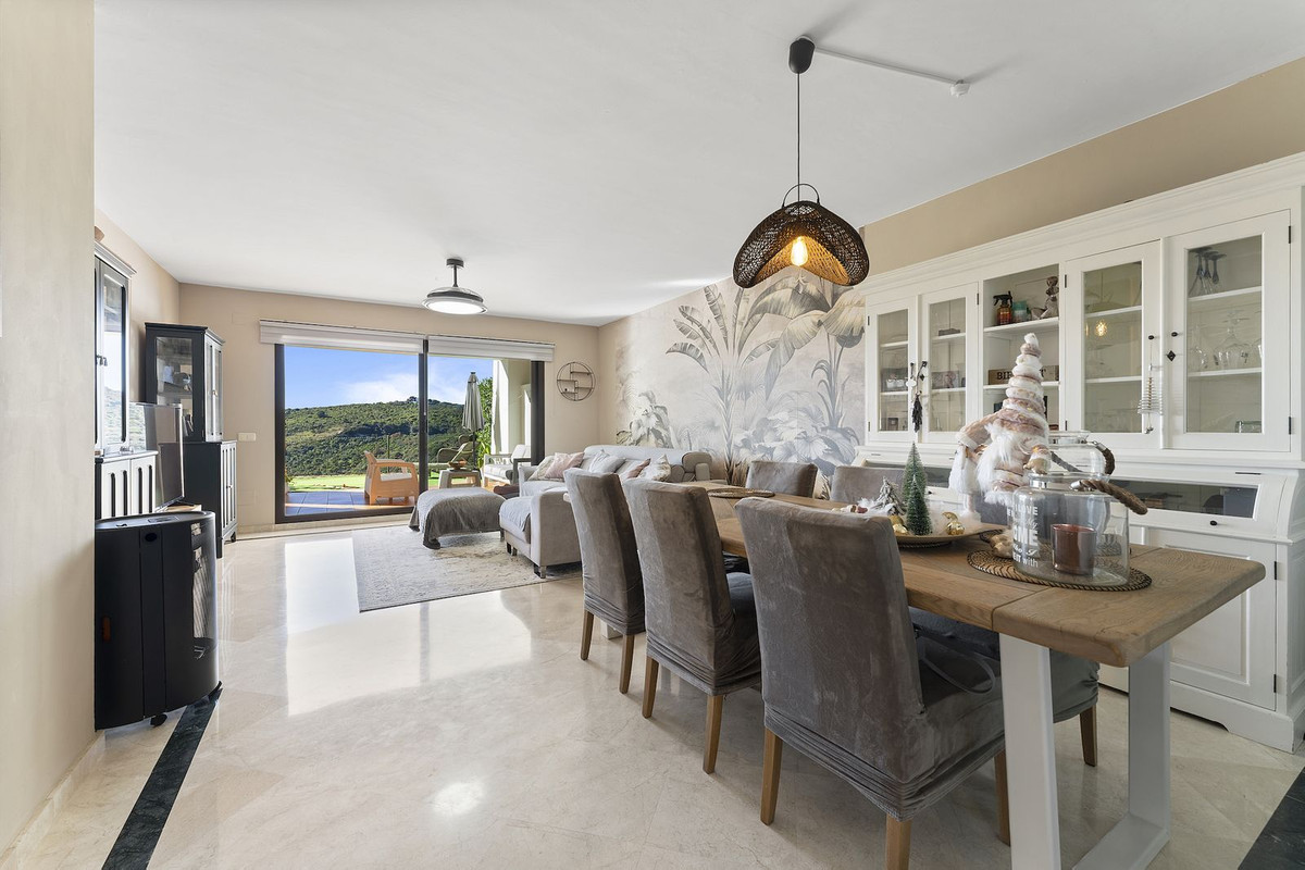 2 Bed Apartment for sale in Casares Costa Del Sol, Málaga, Spain