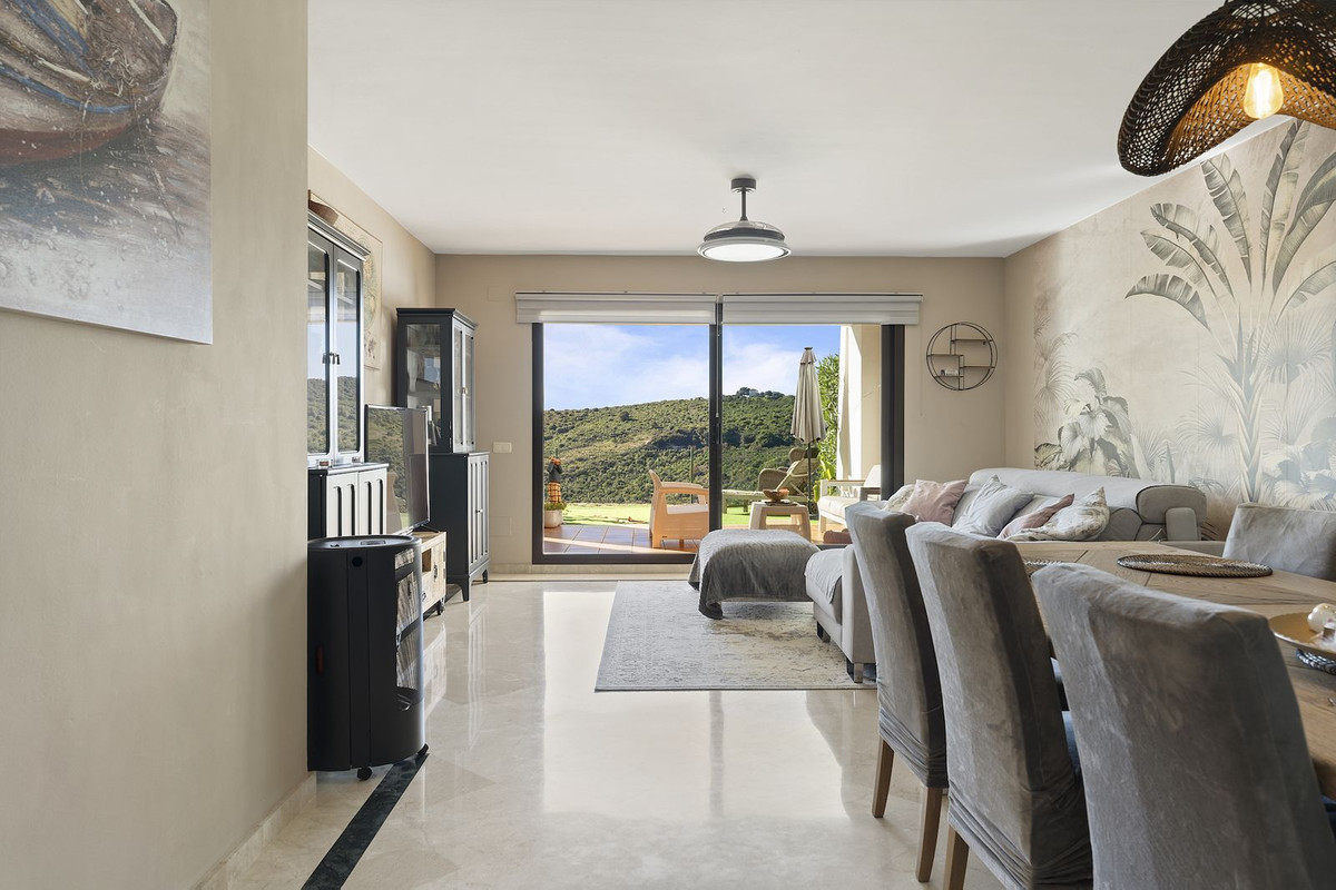 2 Bed Apartment for sale in Casares Costa Del Sol, Málaga, Spain