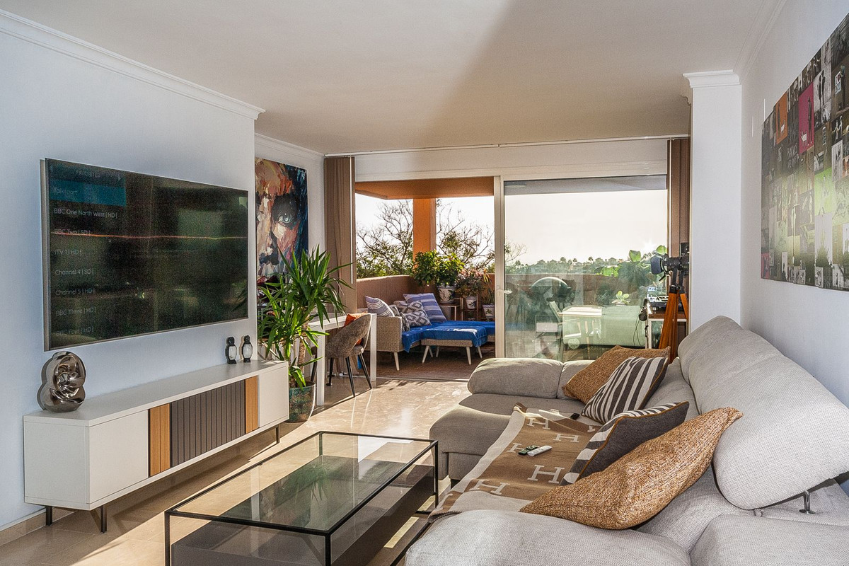 Se vende Apartamento Planta Media de 2 dormitorios en Costa Del Sol, Málaga, España