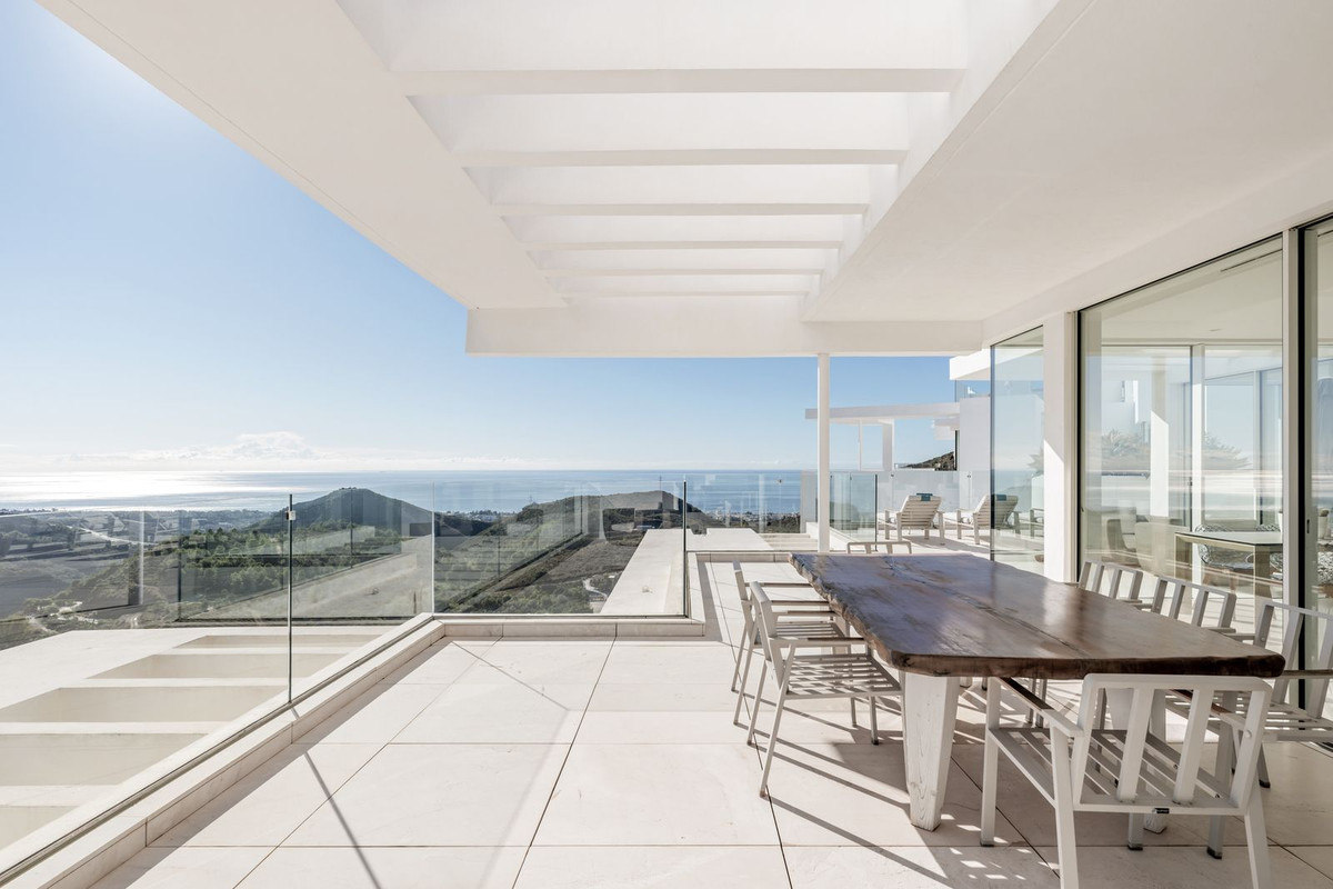3 Bed Apartment for sale in Ojén Costa Del Sol, Málaga, Spain