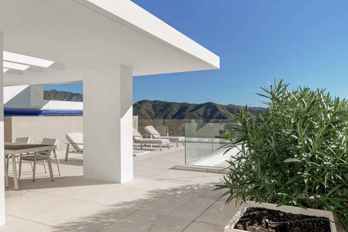 3 Bed Apartment for sale in Ojén Costa Del Sol, Málaga, Spain
