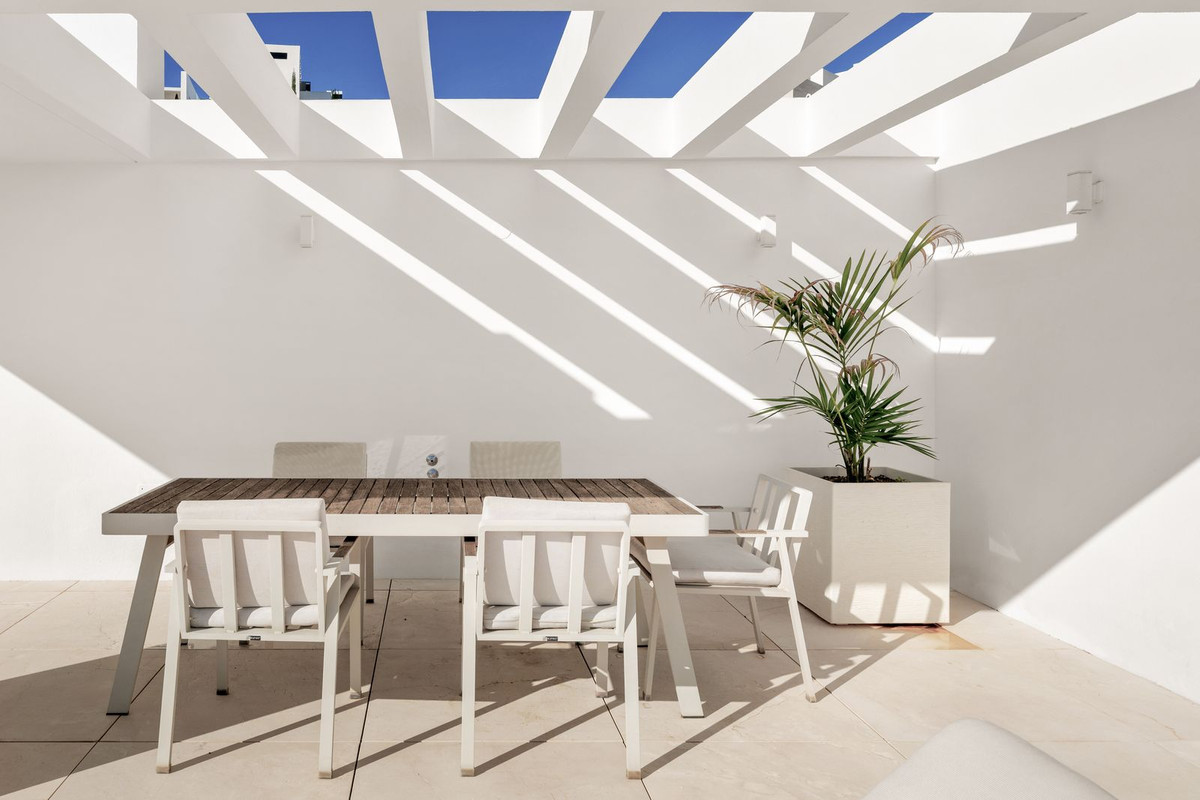 3 Bed Apartment for sale in Ojén Costa Del Sol, Málaga, Spain