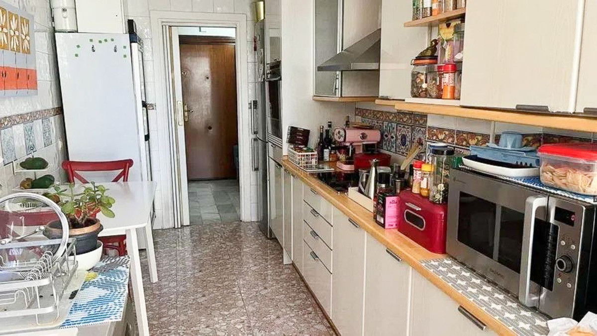 Se vende Apartamento Planta Media de 3 dormitorios en Costa Del Sol, Málaga, España