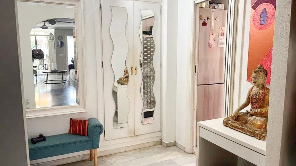 Se vende Apartamento Planta Media de 3 dormitorios en Costa Del Sol, Málaga, España
