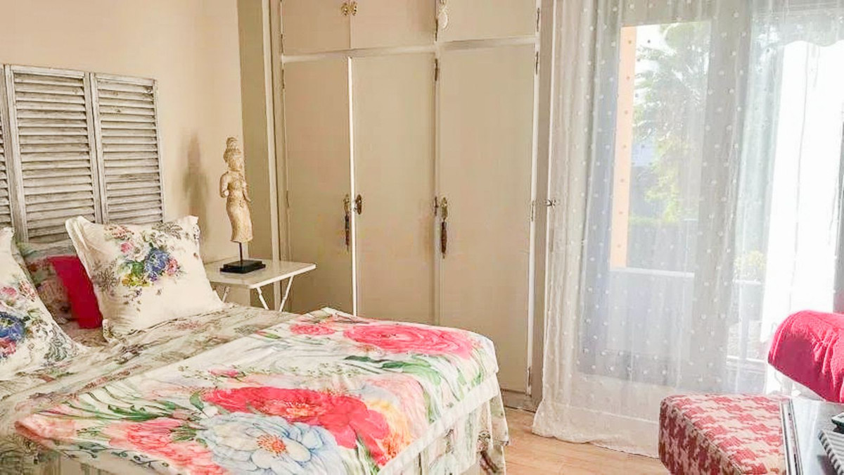 Se vende Apartamento Planta Media de 3 dormitorios en Costa Del Sol, Málaga, España